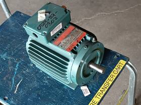 P14g7516p-bf Reliance Electric Duty Master A-c Motor 1hp 1725rpm 3 Phase 230/460v
