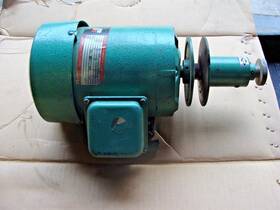 Mcv50 Reliance Hi-lo P14g1 1 Hp Motor 230-460v 4.-2.2 A 60 Hz With Automatic Pulley