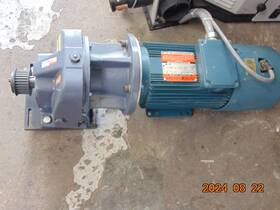 F641a5sb9 Reliance Vector Duty Master P18a6104r F641a 5hp Ac Motor W Boston Gear 6.1hp 1750rpm Ratio 5