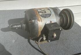 62d110 Rockwell/delta 1/3 Hp Motor 1 Ph Drill Press And 4 Step Pulley. Runs Fine