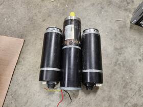 63zyt-125-24-f1130 Rpm One Nextracker 4.9a 3300-rpm 24v 0.27nm And 2 Smaller Motors