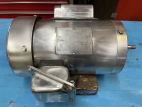 8823666 Rpm Sterling 1.5 Hp 1 Phase 56j Frame 3520 Electric Motor Model