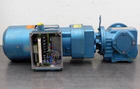 Dft71d4bmg05hrmm03b Sew Eurodrive Gear Motor 230v 2.2a 1.0sf 0.5hp 3ph 3.7 Lb-ft