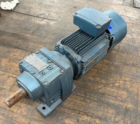 Dre100l4be5hr Sew-eurodrive 3 Hp Electric Motor And Reducer 93 Rpm Out