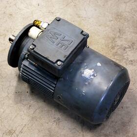 Dft90l4bmg Sew-eurodrive Inc Dft90l4bmg/hr/tf Kw 1.5 Hp 2 Rpm 1692. - Used