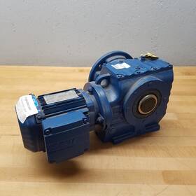 Saf67drs71m4 Sew-eurodrive Inc Gear Motor 7.8/6.3 Output Rpm 0.75 Hp 0.55 Kw