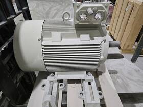 1lg4220-4aa60-z Siemens 1la6 253-0ab90-z Motor 37kw 440v 880rpm -used