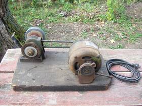 S-3263 Sunlight Electric Co Antique Motor Belt Drive Wire Wheel Grinder