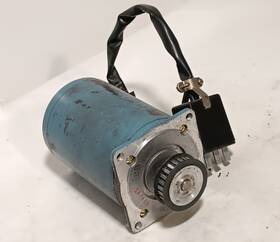 M093-fd14 Superior Electric Slo-syn Sychronous Stepping Motor 2.27v 7a
