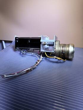 A146-c-10-2wa Synchron 610 60 Cyc 3w 1rpm Coupled With Beckman A R2k L.25 Heli