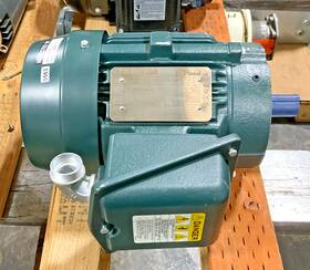 0014sdsr42h-p Toshiba 1-hp Motor 1765 Rpm 230/460 V 0.75 Kw Tsc