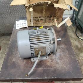 B0032fgf2a4 Toshiba Tefc 3 Phase Induction Motor 3hp 3470 Rpm 182t E2s4