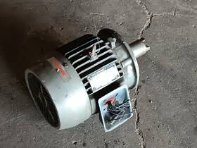 B0034flc2am01 Toshiba High Efficiency 3-phase Induction Motor 3hp 1730rpm