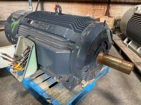 B3004flf4bmh01 Toshiba 300 Hp Ac Electric Motor 1800 Rpm Fr 5010uz Tefcbb 460 V Eok