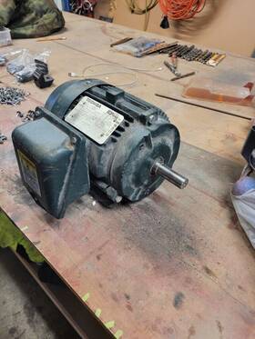 Y154sdsr41a-p Toshiba Motors And Drives Ac Motor 1.5 Hp 230/460 Vac 3600 Rpm 50