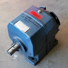 06ucbn2a25.a1b Ultramite 25.25 1 Gear Reducer - Used