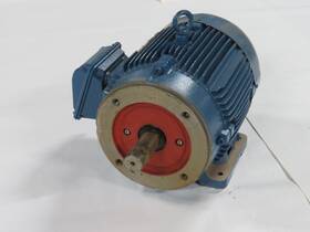 17dez10 Weg 7.5hp 1765rpm 575v 213tc Tefc 3ph 7.20a 60hz Used