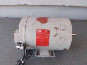 T47759 Weg 38324 Motor