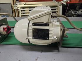 Te1bf0x01 Weg 4008285 Electric Motor 460v 1640 Rpm 60hz