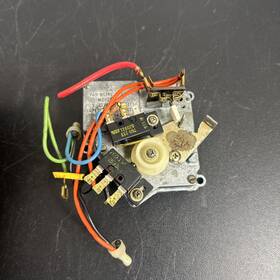 158s Weiss Von Gear Co. Model . 115v-21 Amps. 60 Cycle