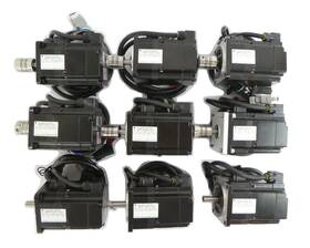 Sgmps-01aca-ya13 Yaskawa Servo Motor Reseller Lot Of 9 Working Surplus