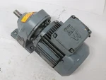 Sew-eurodrive 1.5HP 1680-471RPM 330/575V Tefc C/w Reducer 3.61:1 Ratio Used. Fixed Price $178.19.