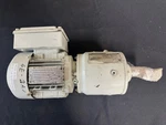 DFT71D4 Sew-eurodrive Gear Motor R40DT71D4. Fixed Price $1195.00.