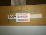 New 1X Yaskawa Servo Motor SGMP-02A8YR11. Fixed Price $1320.04.