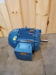 Weg 00736XT3E213T Motor Ph 7.5 Hp 3510 Rpm 208-230/460 V 19.8-17.1/8.57 A. Fixed Price $643.31.