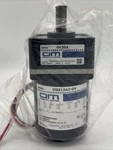 Oriental Motor VSI315A2-GV / GV3G5 Gear Head New Open Box Expedite Usa. Fixed Price $425.00.