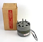 Dayton Shaded Pole Motor 4K550 1/15 Hp 1500 Rpm 115 Volts. Great Shape. Fixed Price $90.00.