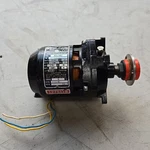 Bodine Electric Company 1/70 Hp Speed Reducer Motor V 115. Fixed Price $100.00.