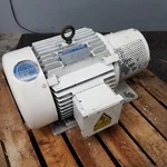 Higen KMH-08HZ1E Motor, 3 Phase, Pole, 480V, 9A, 1750 Rpm, 60HZ, 7.5HP Used. Fixed Price $759.99.