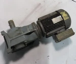 Sew-eurodrive R60-DFT100L4 5HP 1720RPM 330/575V C/w Gear Reducer As Is. Fixed Price $140.99.