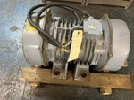 Cleveland VIBRATOR,RE-24-6B,VIBRATION Motor 3PH 460V 3.8A 1165RPM. Fixed Price $800.00.