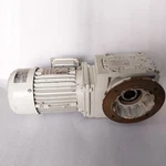 Lenze Extertal Germany Typ : MDEMA1M071-32 .. Gear Motor. Fixed Price $430.00.