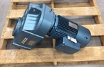 Sew Eurodrive FA77DT100LS4BMG2HRTH Gear Motor 36.58 Ratio DFT100LS4BMG2HRTH. Fixed Price $1250.00.