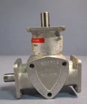 Boston Gear 11423558 Spiral Bevel Rear Drive, 1750 Rpm 1:1 Ratio .91 Hp, RA621. Fixed Price $324.99.