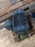 Siemens Motor Pe 21 Plus HP-40 RPM-3530 Volts 460 Frame 324TS AMPS-45 PH-3. Fixed Price $1399.00.